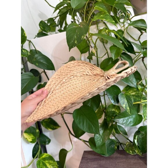 Handwoven Palm Leaf Fan - Picture 6 of 8